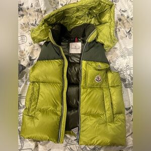Moncler vest